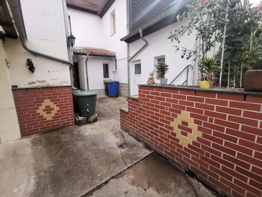 Ferienhaus Mit Garten Und Terrasse, Zentral Und Ruhig Freyburg Exterior photo